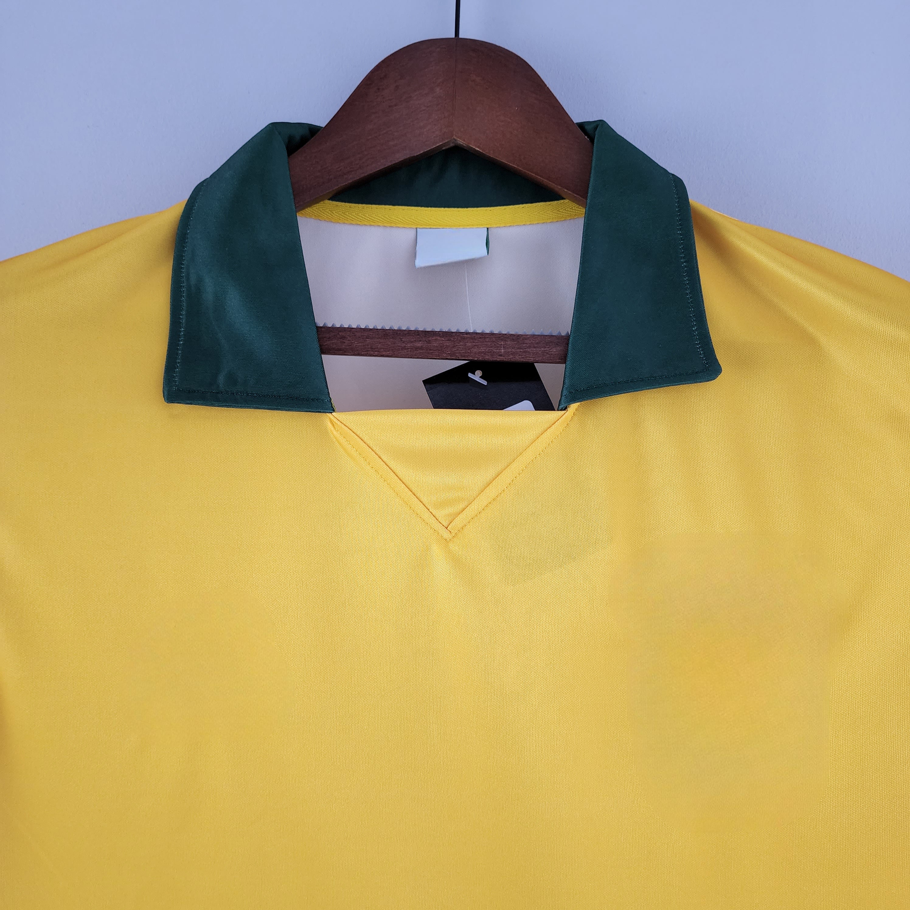 Camiseta Brasil 88-89, Local (Versión Retro)