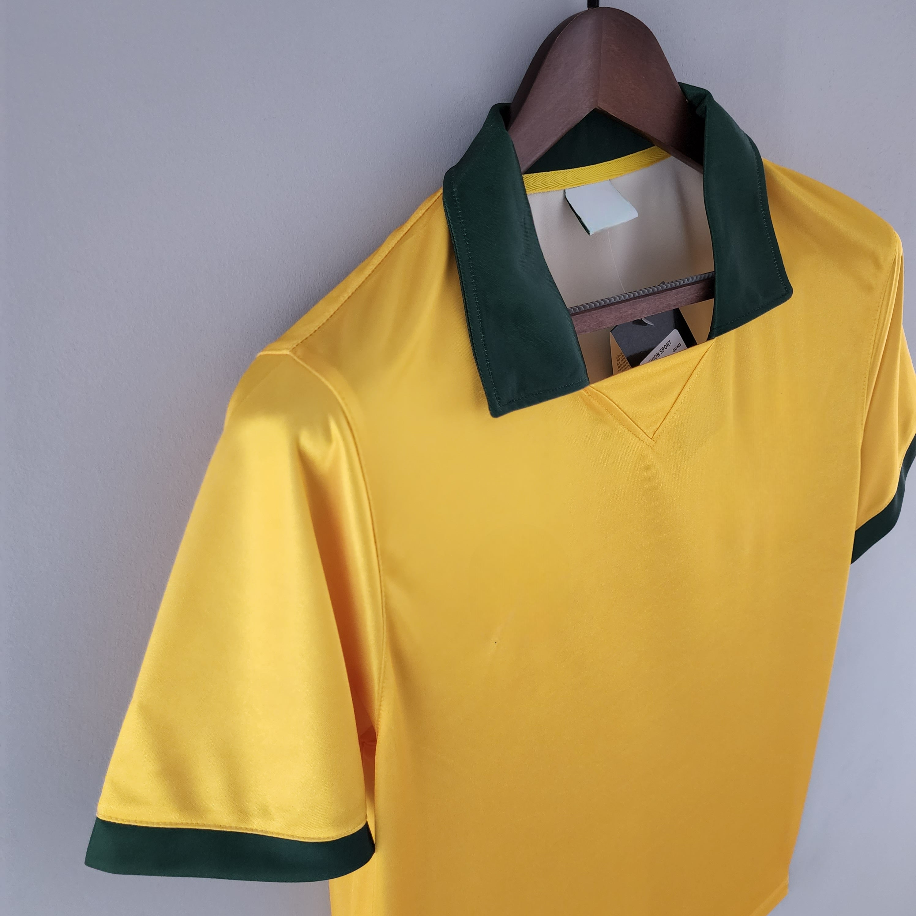 Camiseta Brasil 88-89, Local (Versión Retro)